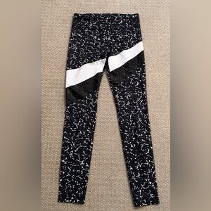 Under Armour Black and White Patterned Leggings
